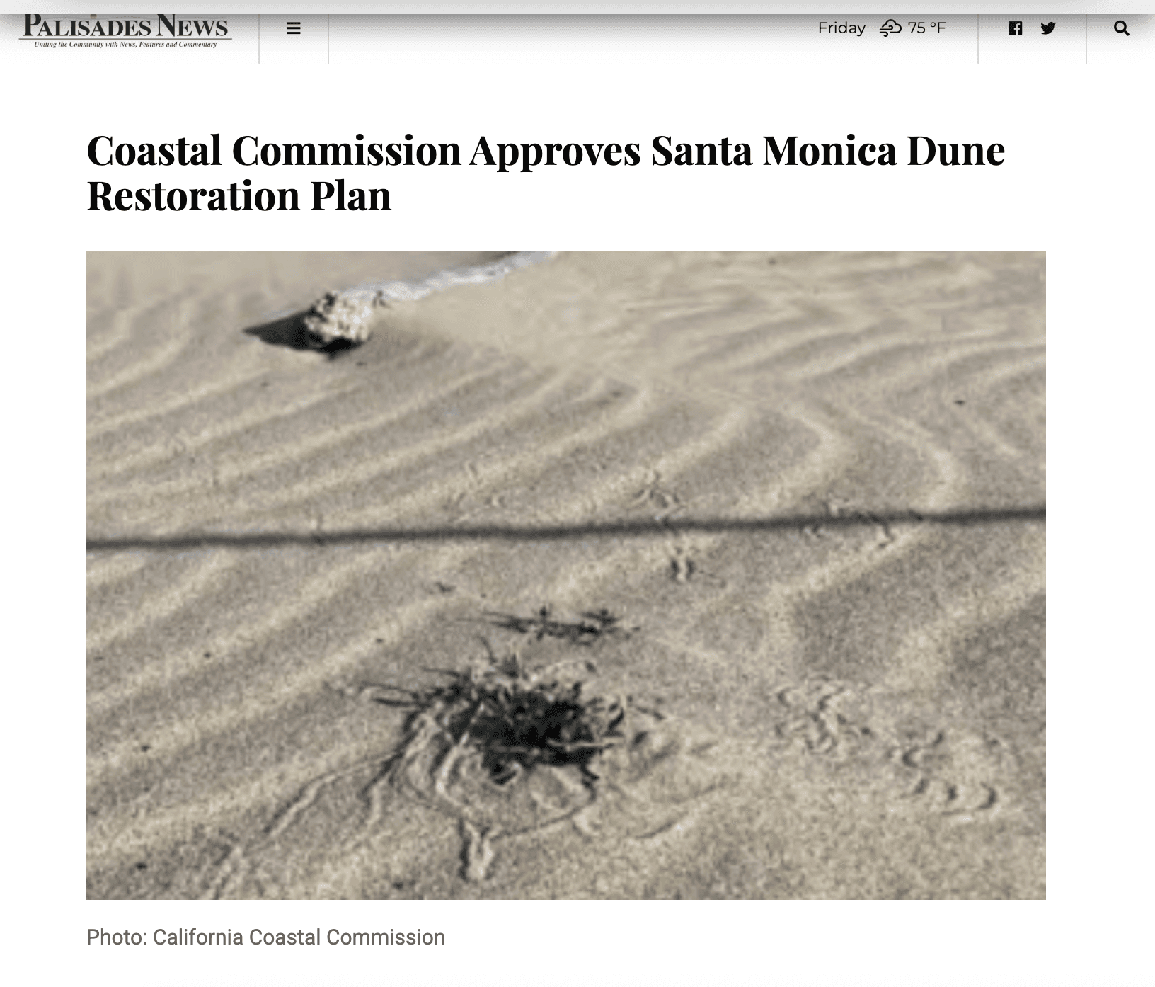 Palisades News webpage displaying an image with sand on a coast